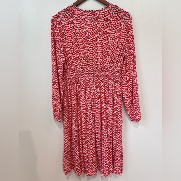 Boden Susannah Smocked Long Sleeve Midi Dress in Cherry Red, Berry Print, 8R - Picture 8 of 14